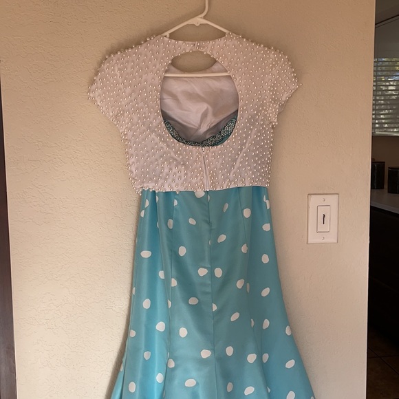 SHERRI HILL BLUE POLKADOT DRESS PEARL TOP - Picture 6 of 13